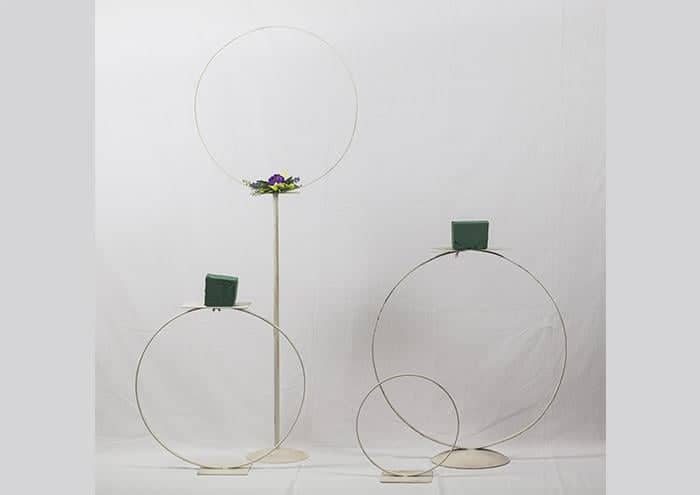 Strutture in ferro per addobbi a forma di anello con proporzioni 8-5-3
