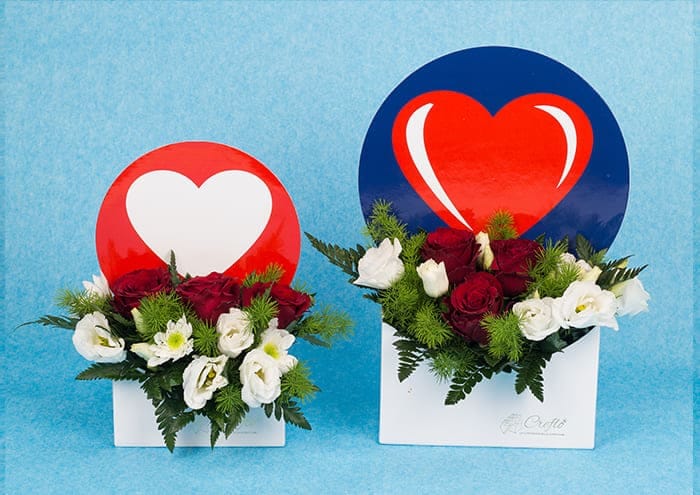 Scatole personalizzate con sticker Emojiflò Cuore rosso - con fiori