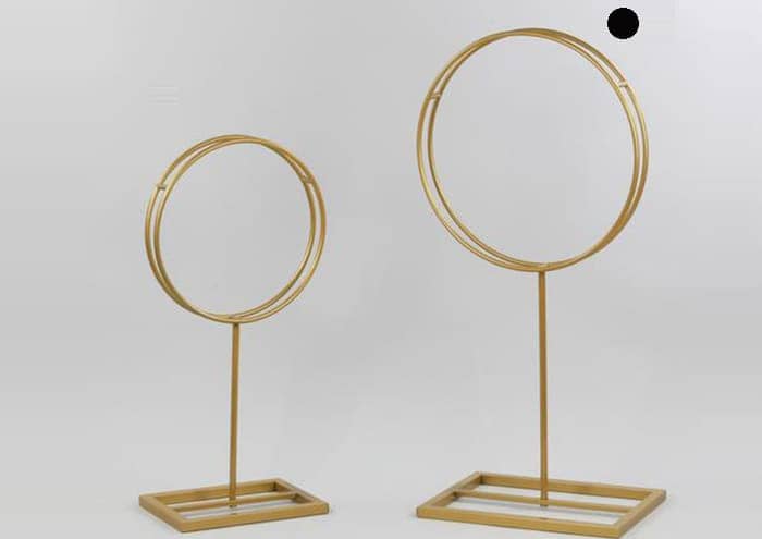 Immagine e commerce Cerchio doppio in ferro con asta diametro 45 altezza 91 cm oro