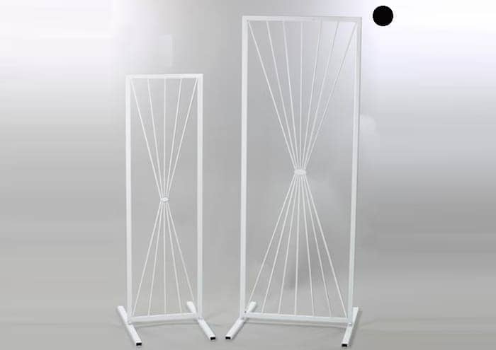Immagine e commerce Struttura rettangolare in metallo con griglia h 130 cm bianco