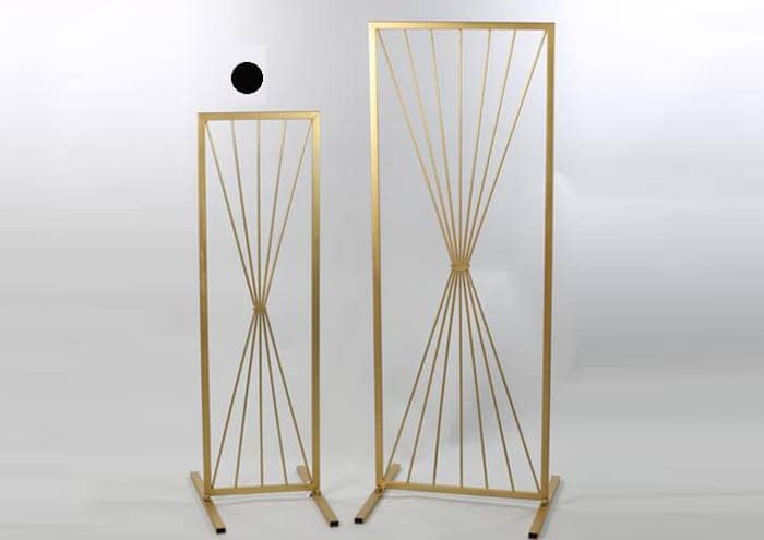 Immagine e commerce Struttura rettangolare in metallo con griglia h 130 cm oro