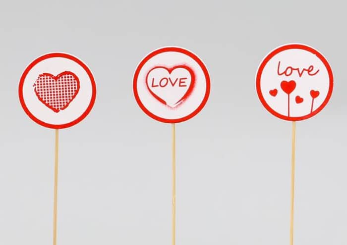 serie-12-pick-tondo-in-legno-3-fantasie-love