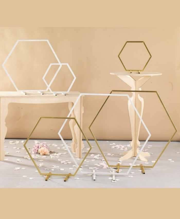 Immagine e commerce Esagono metallo bianco da appoggiare per addobbi floreali misura 40 cm