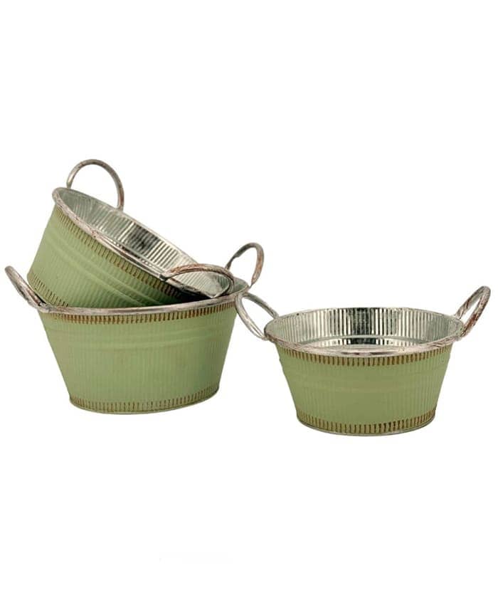 Immagine-e-commerce-Serie 3 ciotole latta verde olivo con manico metallo diametro 21-23-26 cm