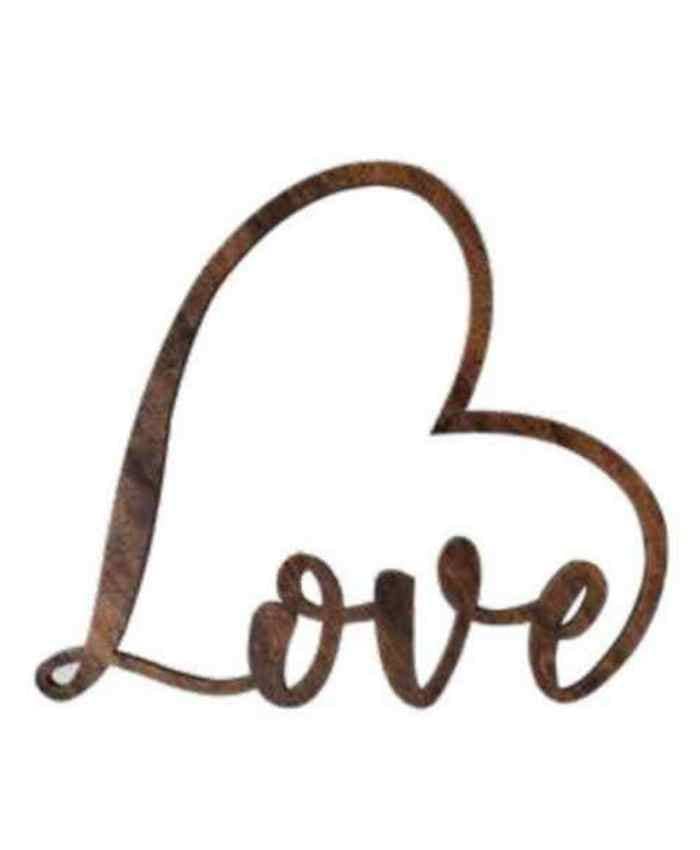 Immagine e commerce Cuore in legno scuro con scritta LOVE cm 52x58 h1