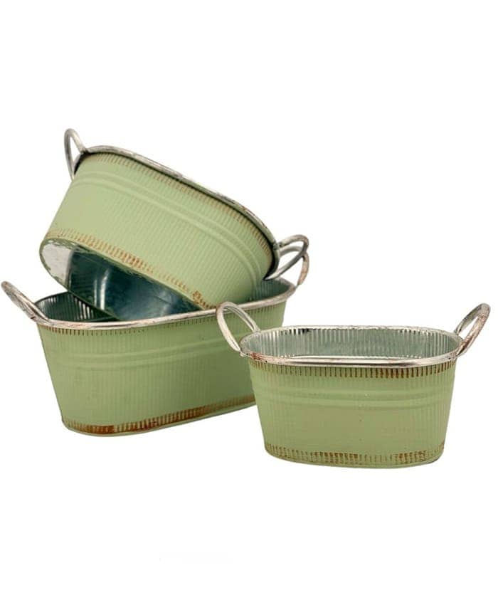 Immagine-e-commerce-Serie 3 contenitori latta ovale verde olivo con manico metallo lunghezza 23-28-33 cm