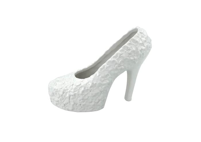 vasetto-ceramica-a-forma-di-scarpa-tacco-12-bianco.fiori-in-rilievo