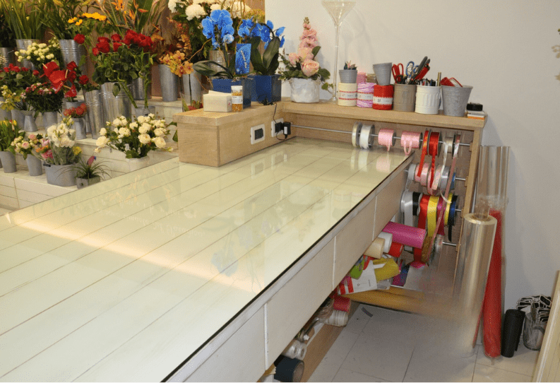 Immagine retro bancone negozio di fiori