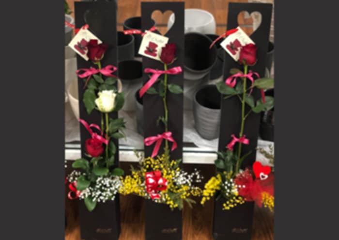 Pacchetto "Ti Amoro" 45 confezioni per rose singole Assortite - immagine 12