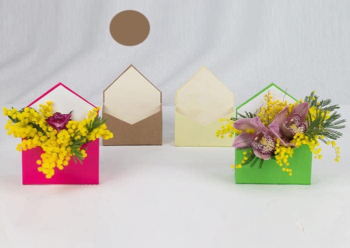 Letterflo' mini Flower box forma lettera cm 18 carta pane