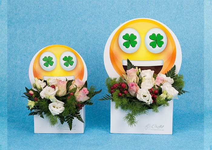 Scatole personalizzate con sticker Emojiflò Quadrifoglio - con fiori