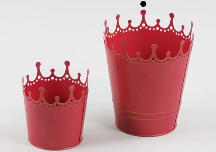 Immagine e commerce Copri vaso latta rosso decoro corona per piante 14 cm