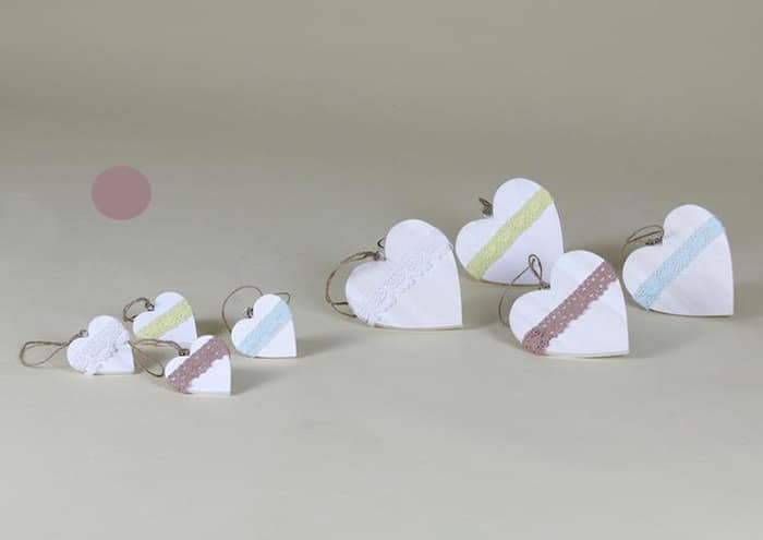 Immagine e commerce Set 4 cuori legno bianco da appendere fascia pizzo cm 7